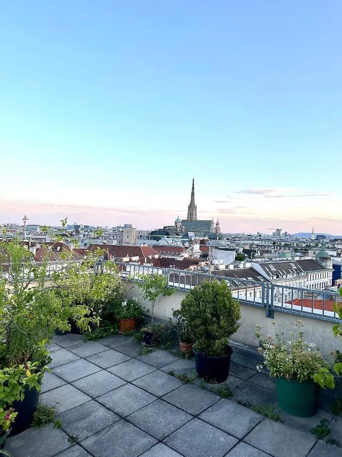 Central&Romantic View location