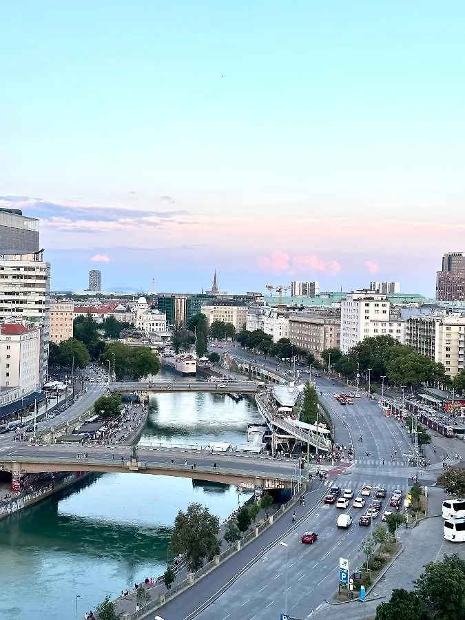 Apartment Central&Romantic View Vienna
